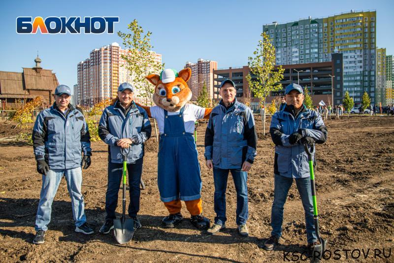 В областной День древонасаждения в Левенцовке заложили новый парк им. 80-летия Победы